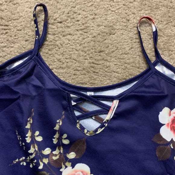 Women’s cold shoulder top - Picture 5 of 5